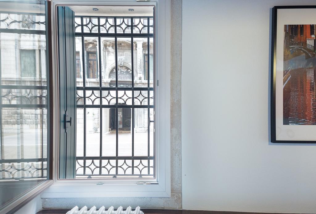 Appartement Ve.N.I.Ce Cera Casa Santo Stefano à Venise Extérieur photo
